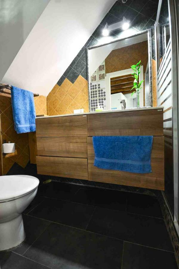 Casa Alfalfa 2 Dormitorios Terraza Y Solarium Privado Sevilla Eksteriør billede